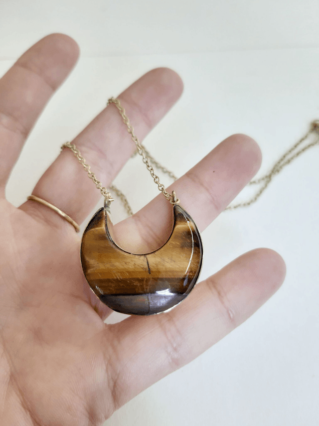 COLLIER PIERRE OEIL DE TIGRE LUNE RÉGLABLE